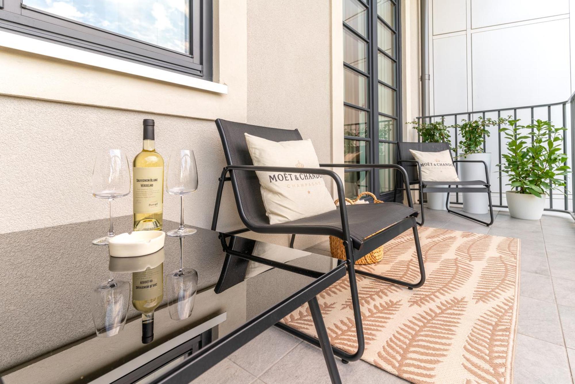 Apartament Versace Jana Pawla Wrocław Eksteriør billede